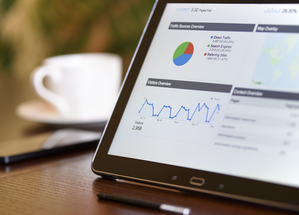 HubSpot Data Analytics and Reporting 1043 x 750